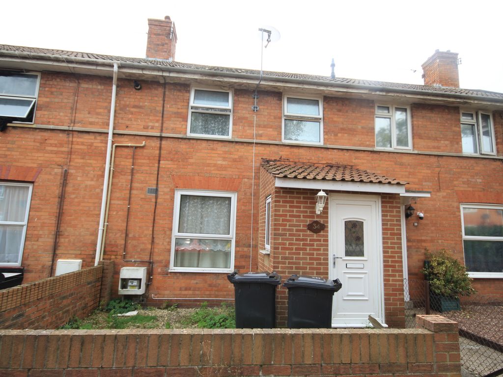 3 bed terraced house for sale in Berrydale Avenue, Bridgwater TA6, £