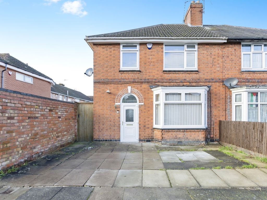 3 bed semidetached house for sale in Norwood Road, Leicester LE5, £350,000 Zoopla