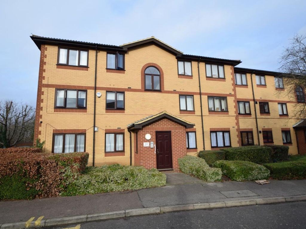 1 bed flat to rent in Thistle Court, Churchill Close, Dartford DA1, £