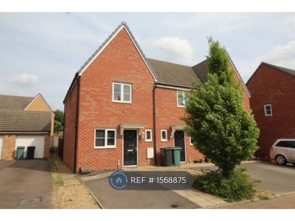 2 bed end terrace house to rent in Lander Crescent, Peterborough PE7