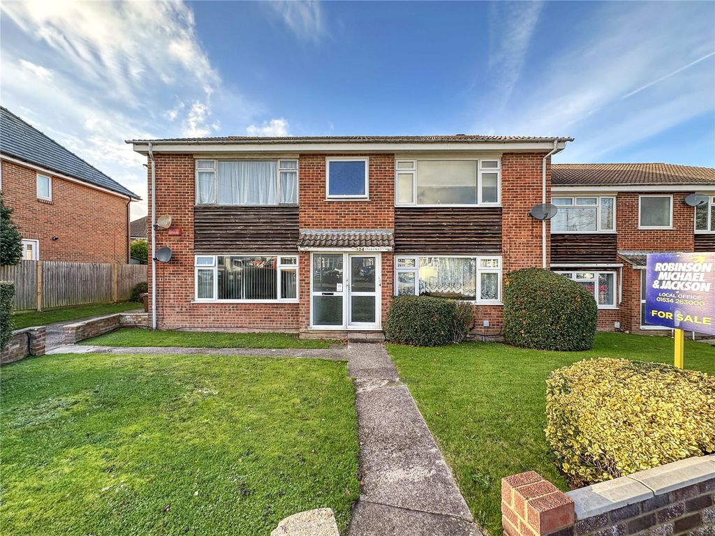 1 bed flat for sale in Bredhurst Road, Wigmore, Rainham, Kent ME8, £