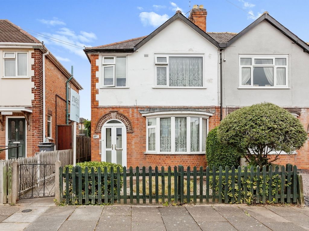 3 bed semidetached house for sale in Cranfield Road, Leicester LE2