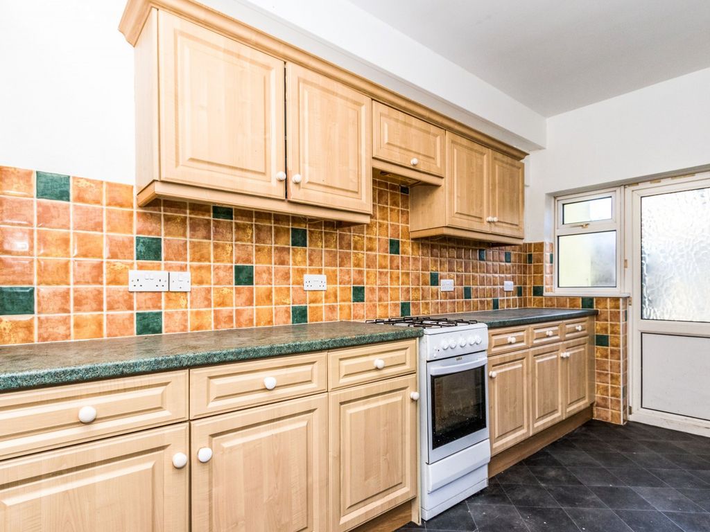 3 bed terraced house to rent in Meyrick Road, Portsmouth PO2 Zoopla