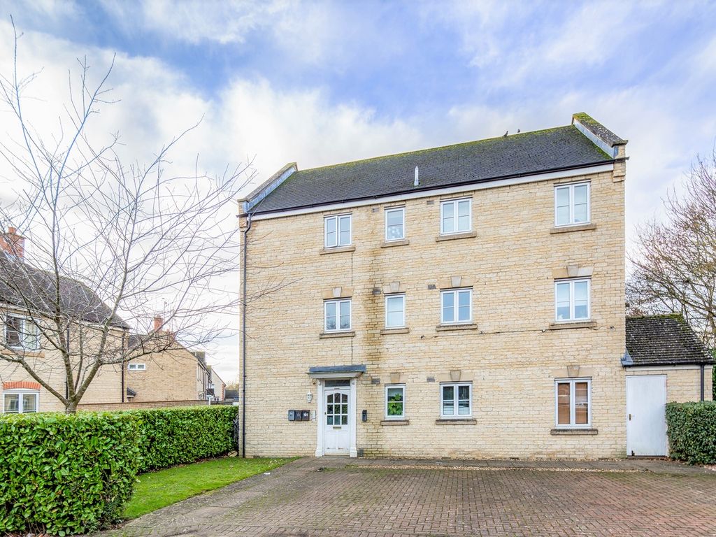 2 bed flat for sale in Corncrake Way, Bicester OX26 Zoopla