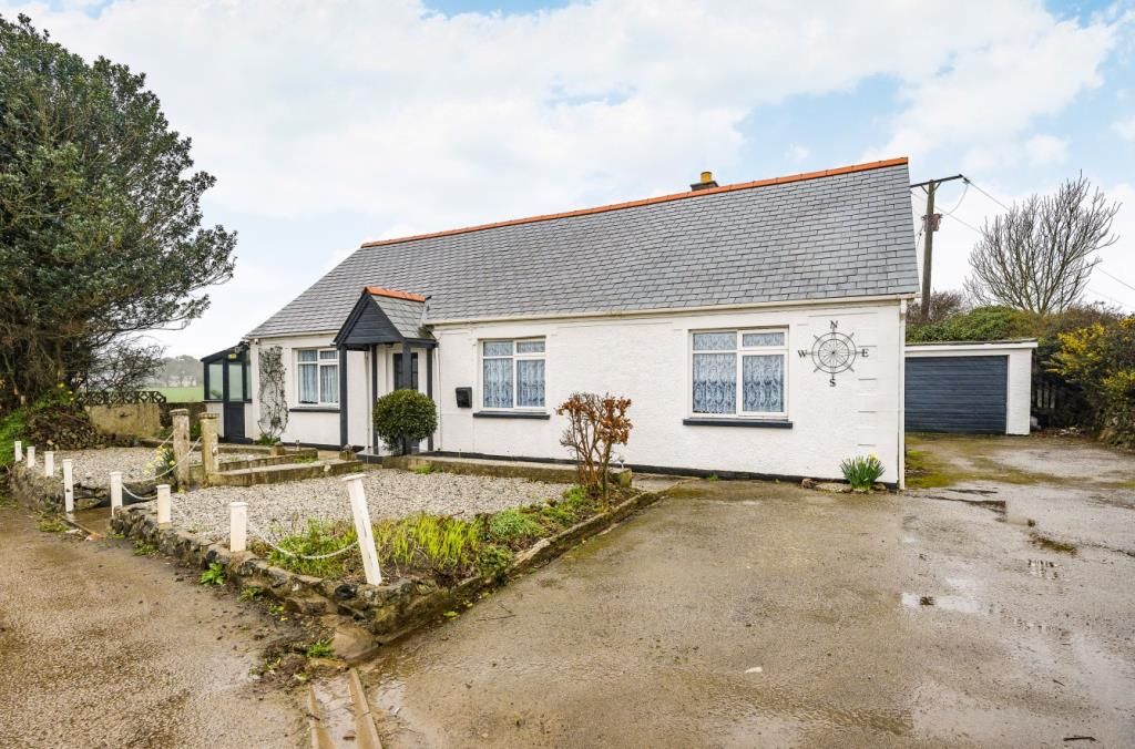 4 bed detached bungalow for sale in Manaccan, Helston, Cornwall TR12
