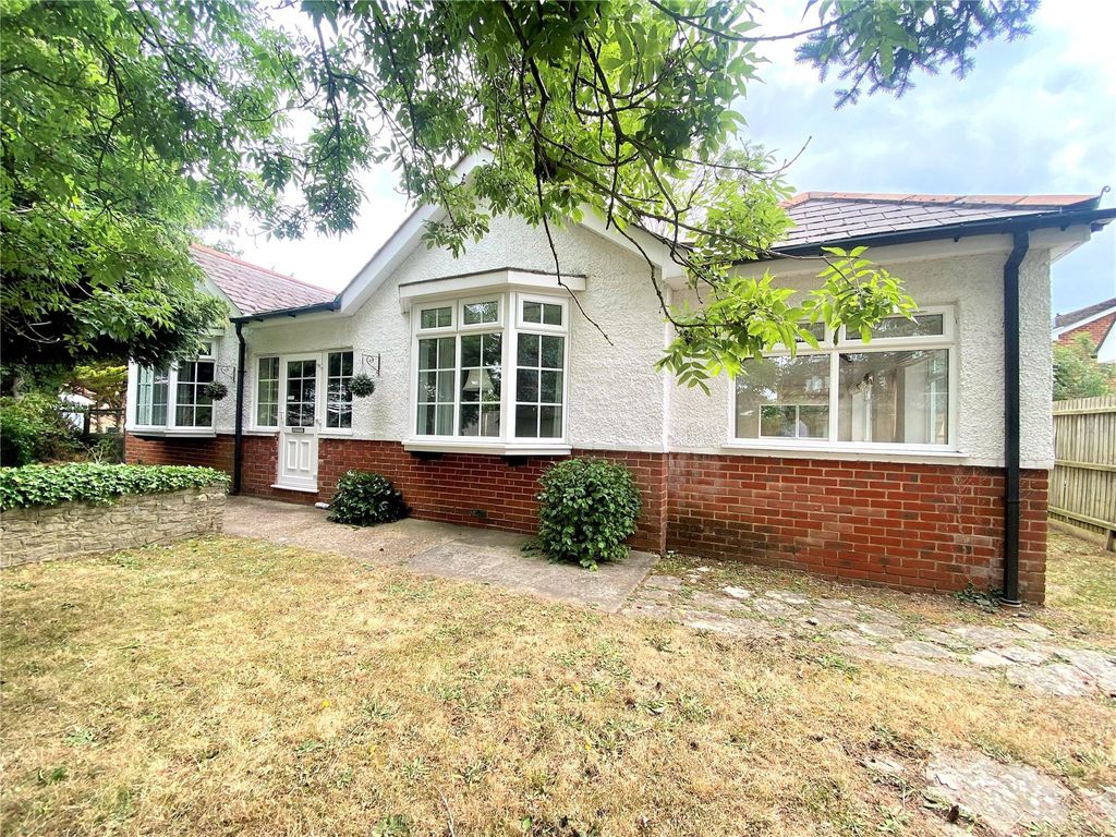 4 bed bungalow for sale in Eastfield Lane, Ringwood BH24 Zoopla