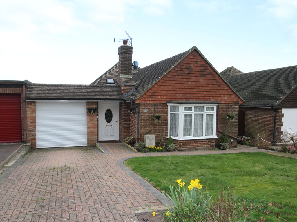 3 bed detached bungalow for sale in Willingdon Park Drive, Eastbourne