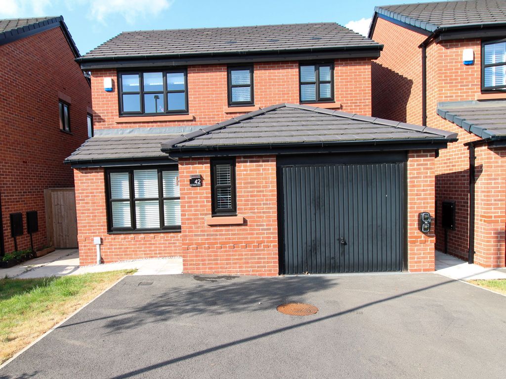 3 bed detached house for sale in Grey Gables Avenue, Bamber Bridge