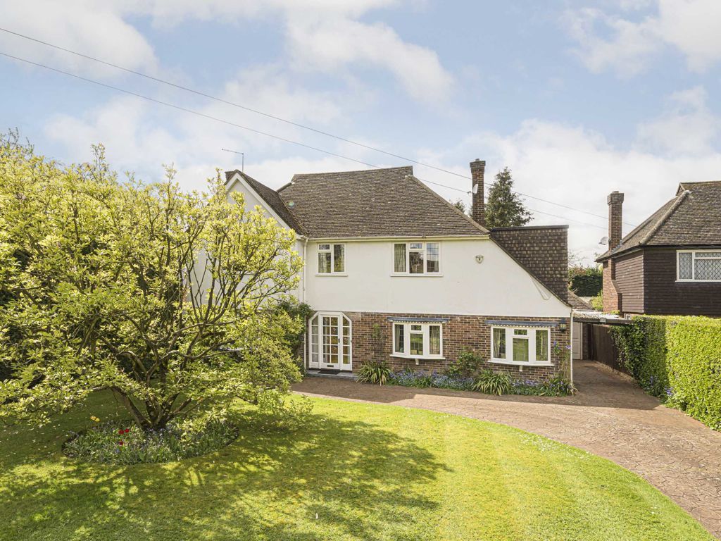 4 bed detached house for sale in Marlborough Road, Hampton TW12, £