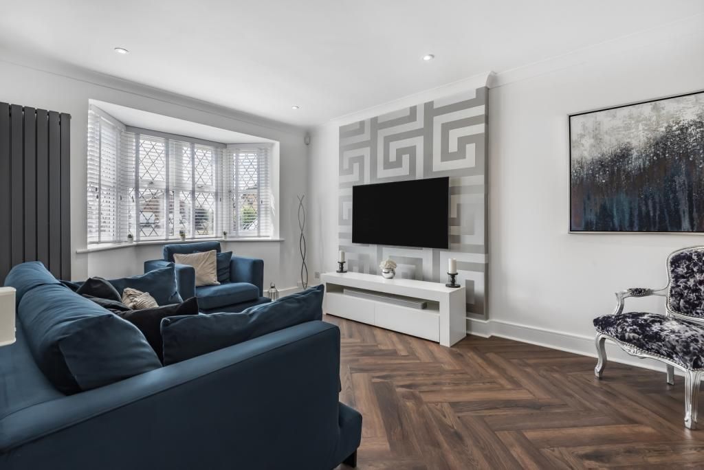 5 bed semidetached house for sale in Glendale, Swanley, Kent BR8 Zoopla