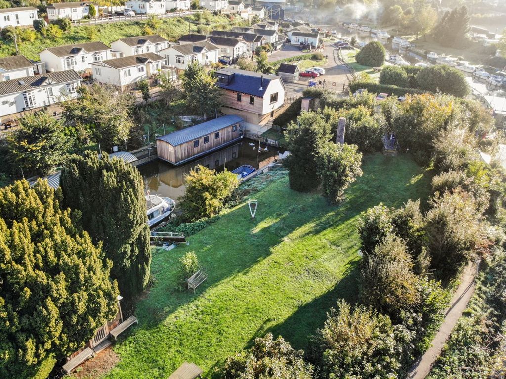 1 bed detached house for sale in Farleigh Bridge, East Farleigh