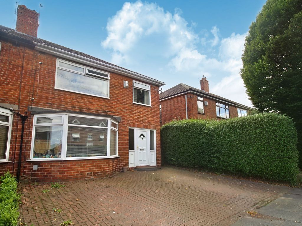 3 bed semidetached house for sale in Broadway West, Gosforth