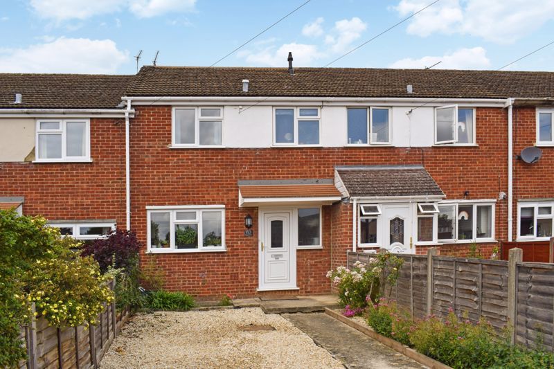 3 bed terraced house for sale in Wise Avenue, Kidlington OX5, £350,000