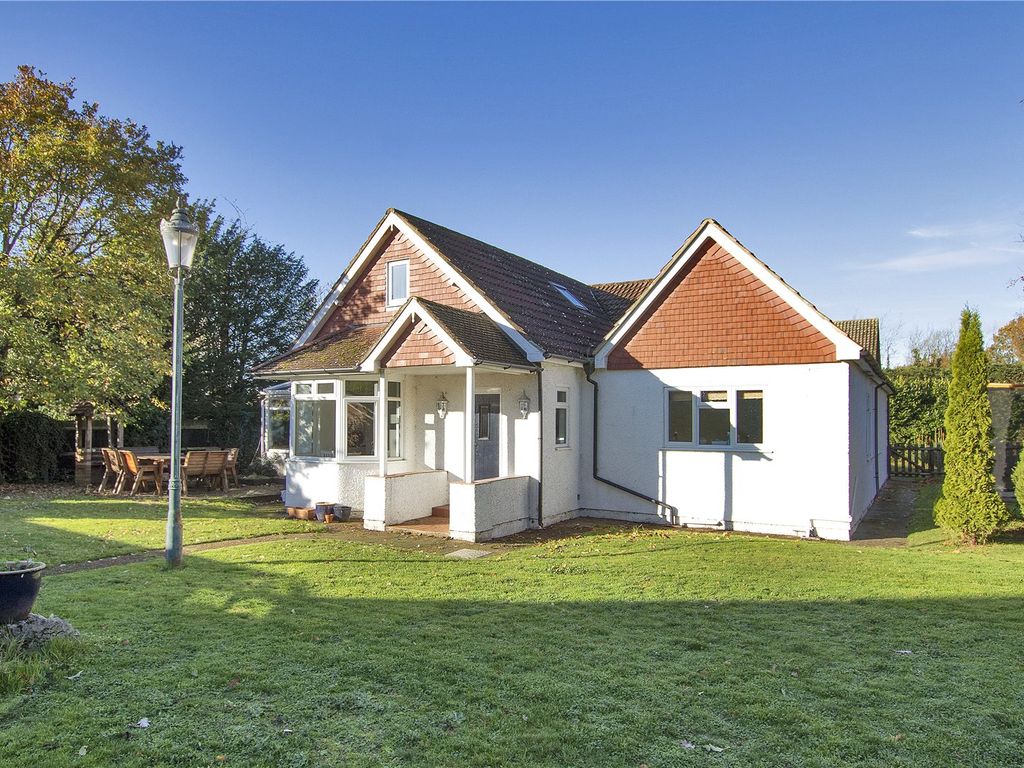 3 bed bungalow for sale in Fairlight Cross, Longfield, Kent DA3 Zoopla