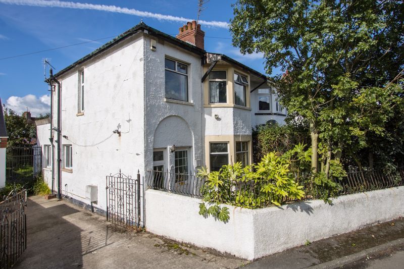 3 bed semidetached house for sale in Mountjoy Crescent, Penarth CF64