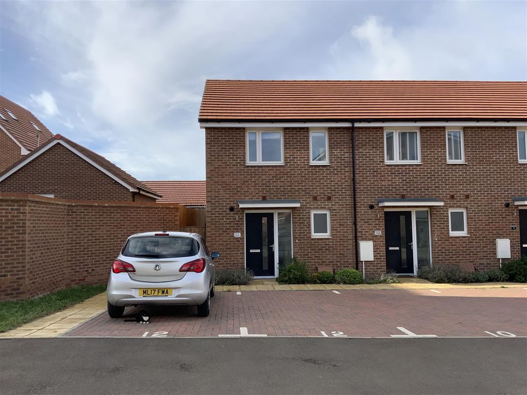 2 bed semidetached house for sale in Manx Road, Whitehouse, Milton