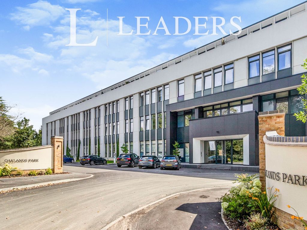 1 bed flat to rent in Littleworth Road, Esher KT10, £1,450 pcm Zoopla