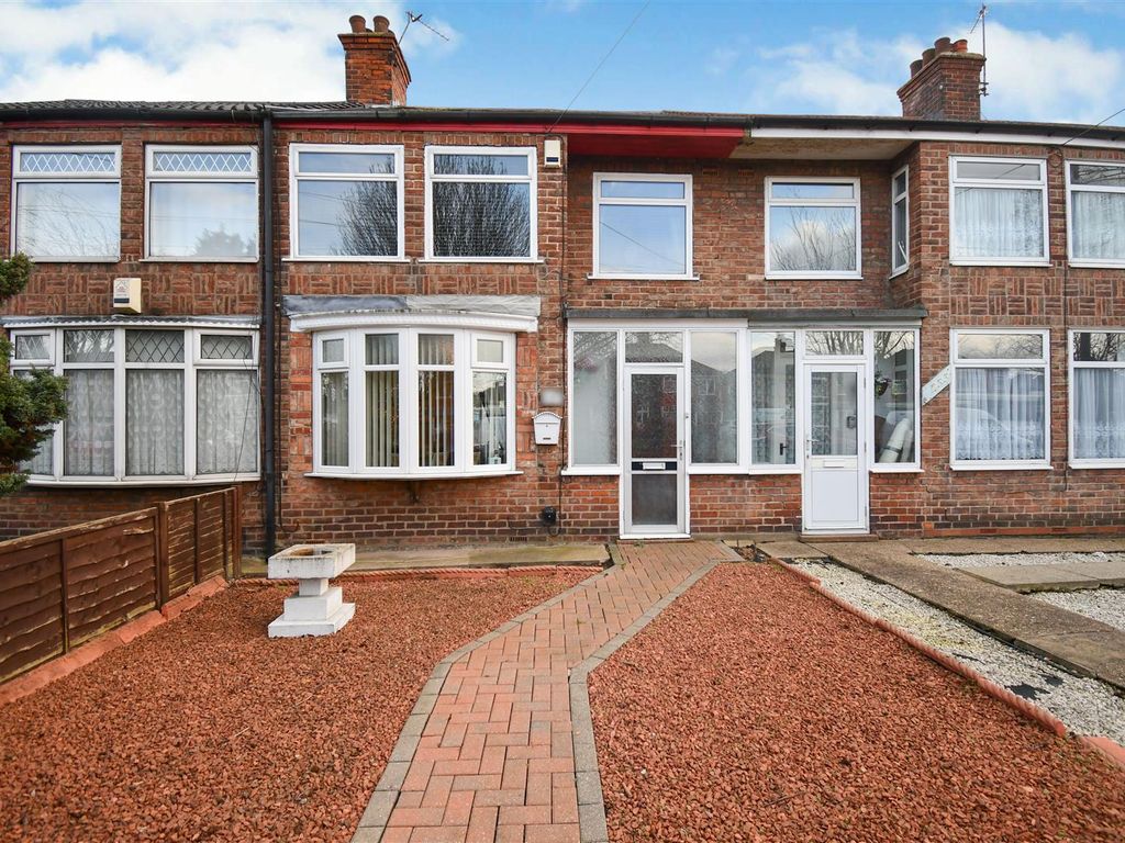 3 bed terraced house for sale in Boothferry Road, Hull HU4, £150,000
