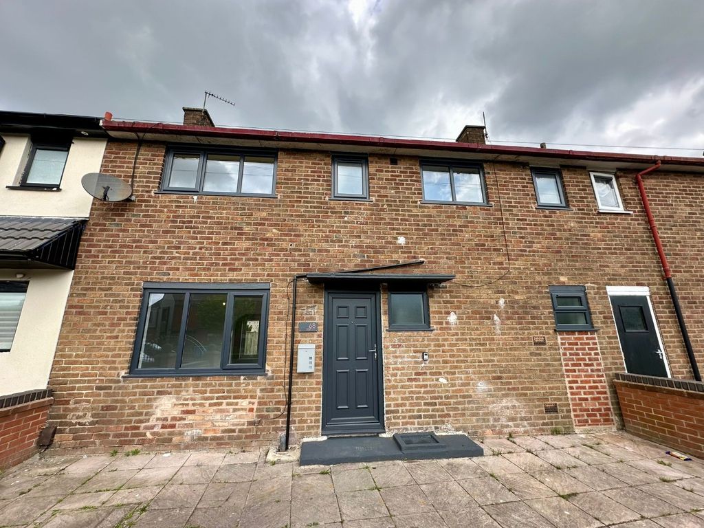4 bed terraced house to rent in Quarryside Drive, Kirkby, Liverpool L33