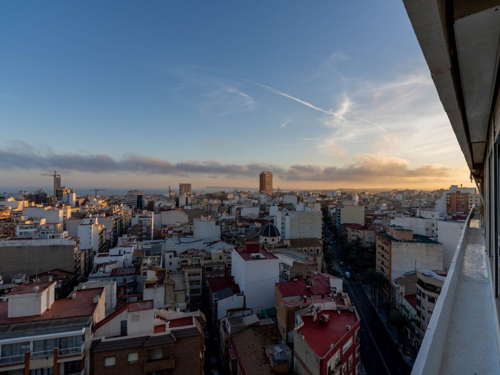 4 bed property for sale in Alicante, Alicante, Spain, £221,602 Zoopla