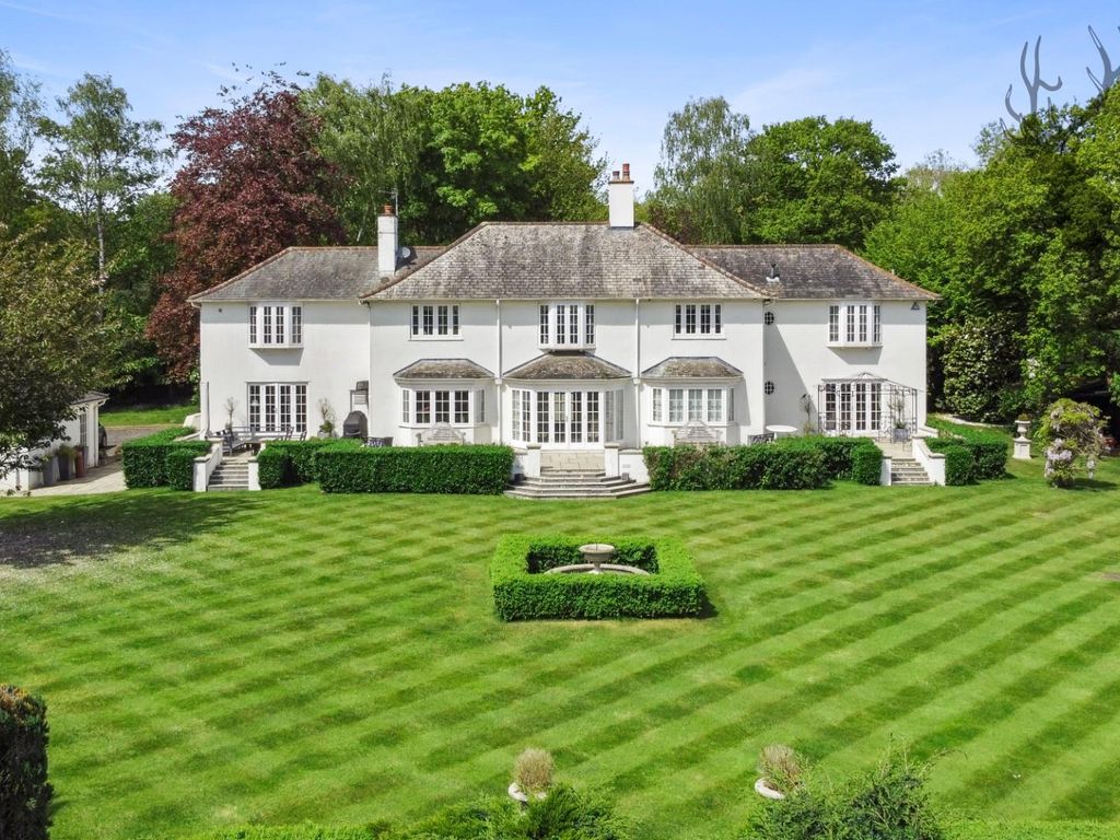 Theydon Road, Epping CM16