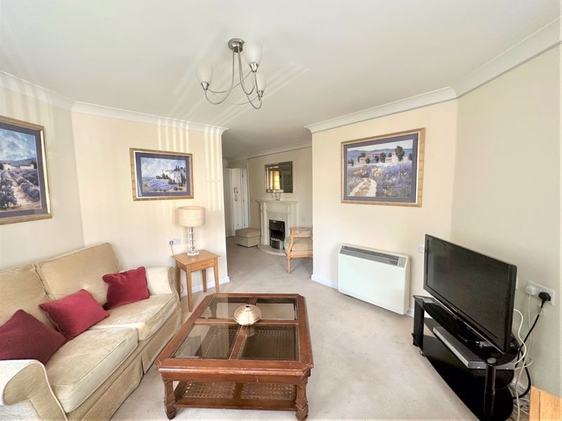 2 bed property to rent in Leicester Road, New EN5 Zoopla