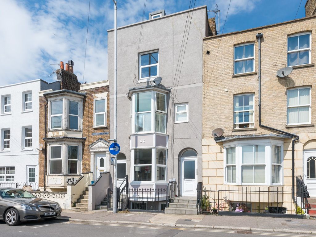 2 bed flat for sale in Hardres Street, Ramsgate CT11 Zoopla