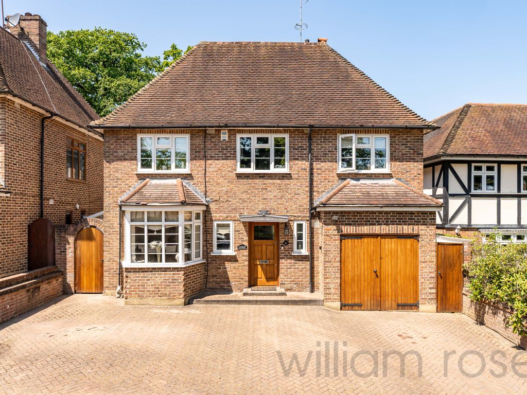 4 bed detached house for sale in Monkhams Lane, Woodford Green IG8 Zoopla