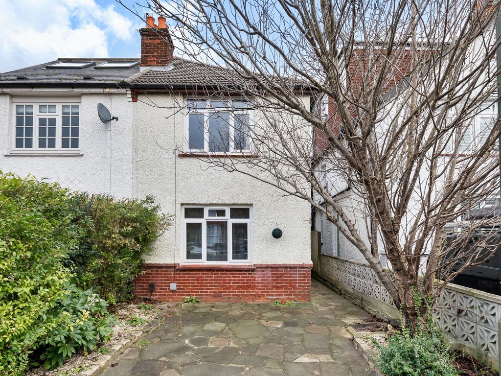 3 bed semidetached house for sale in Albert Road, Epsom KT17, £550,000