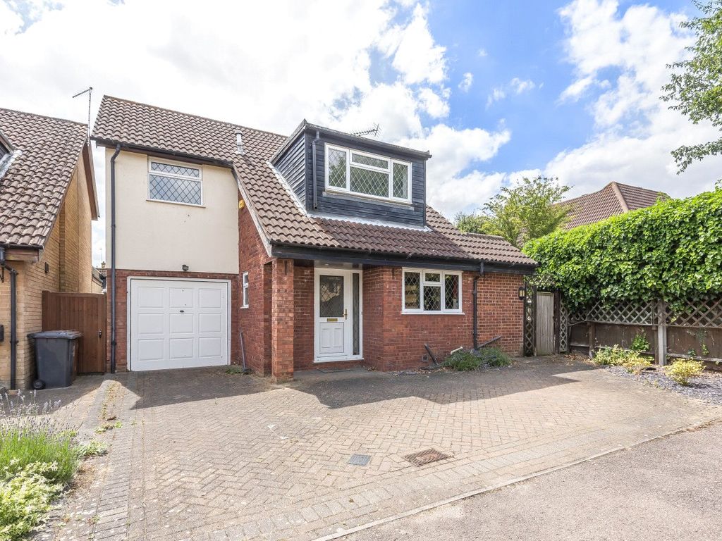 3 bed detached house for sale in Gibbs Field, Stortford