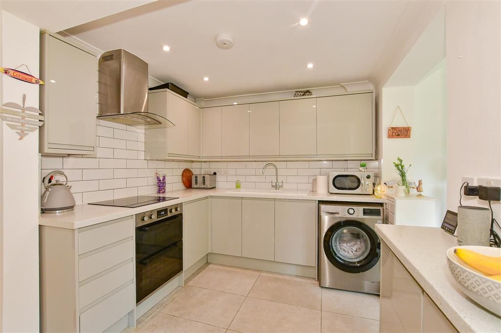 2 bed semidetached house for sale in St. Cosma's Close, Challock