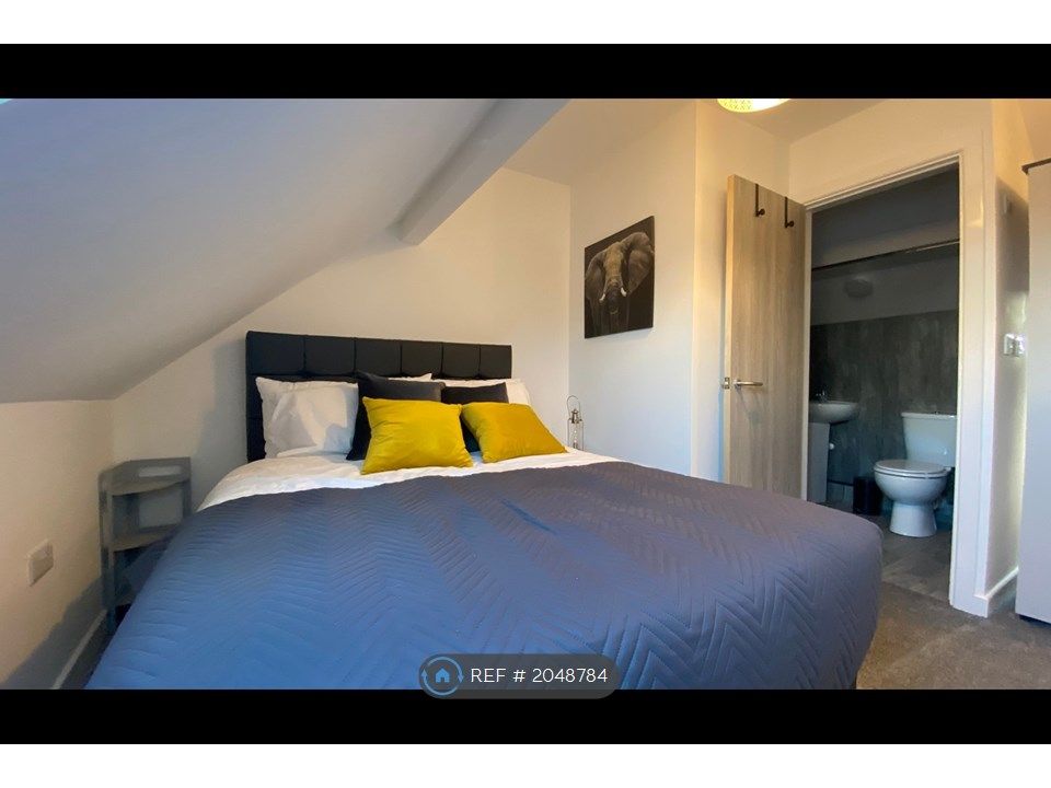 Room to rent in Essex Street, Barnoldswick BB18, £347 pcm Zoopla