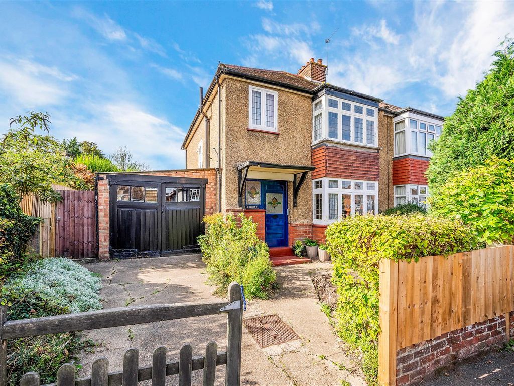 3 bed semidetached house for sale in Albert Road, Epsom KT17, £625,000