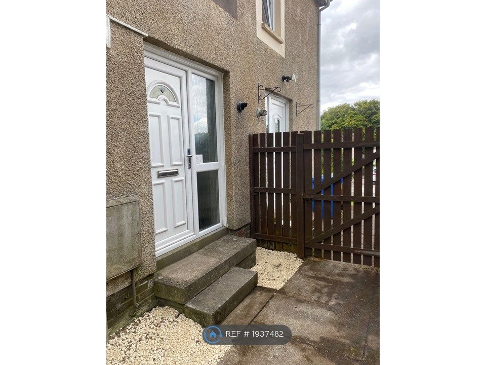 1 bed semidetached house to rent in Rowan Crescent, Falkirk FK1, £700