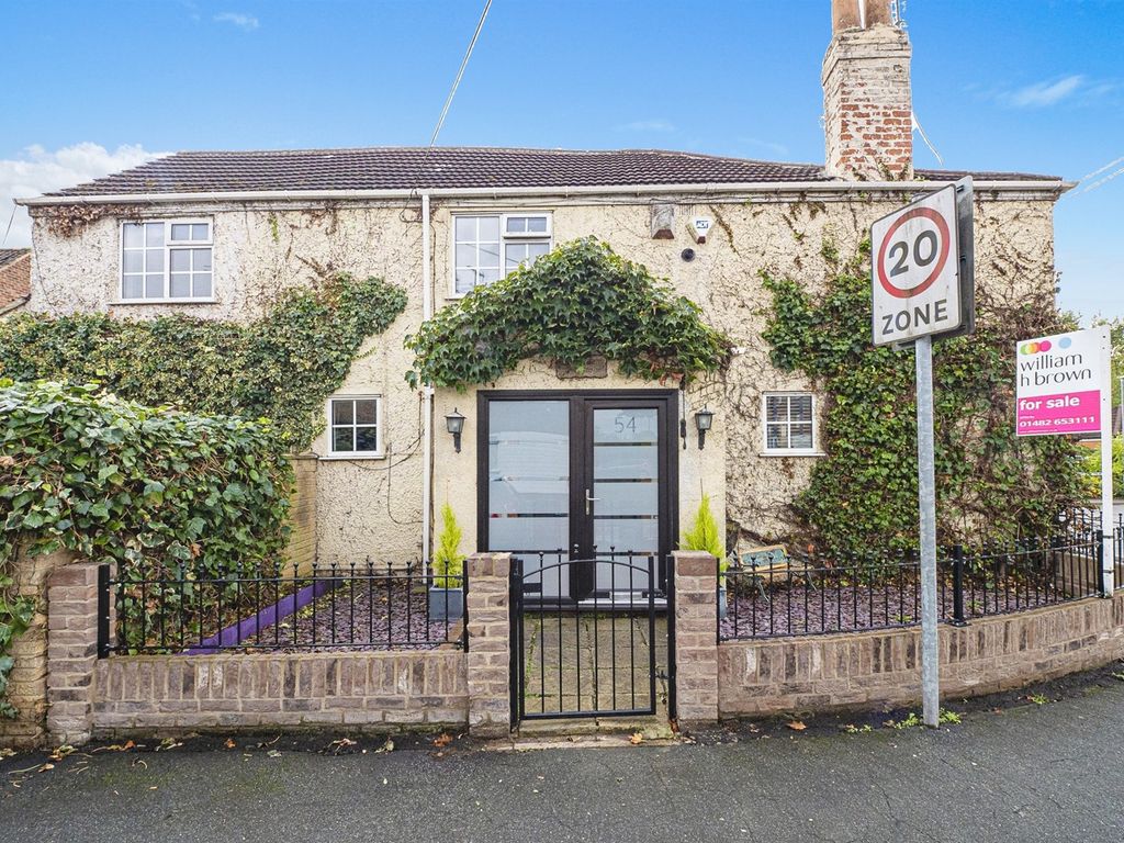 3 bed end terrace house for sale in Wolfreton Road, Anlaby, Hull HU10