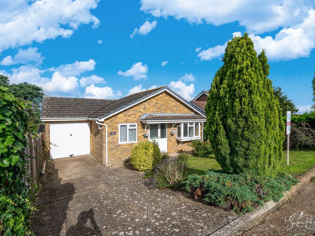 2 bed detached bungalow for sale in Waterloo Crescent, Ryde PO33, £300,000 Zoopla