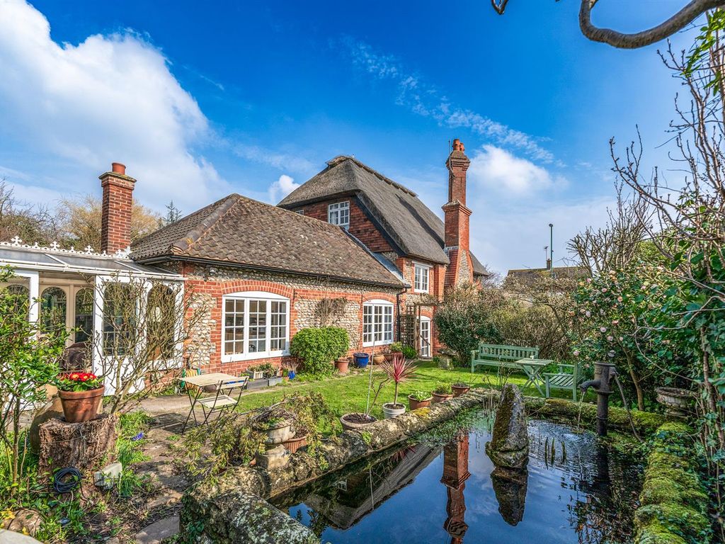 4 bed cottage for sale in Sea Lane, Rustington, Littlehampton BN16, £