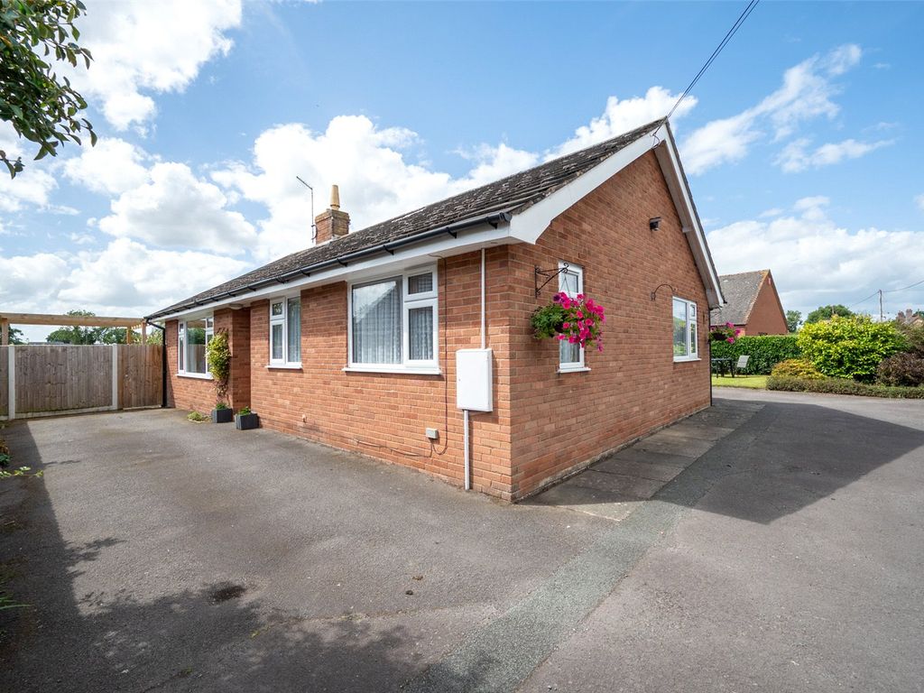 3 bed bungalow for sale in Church Road, Baschurch, Shrewsbury