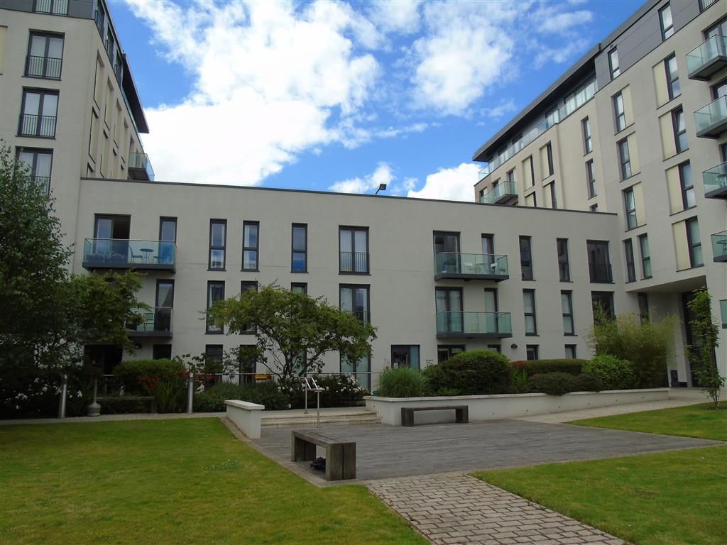 1 bed flat to rent in The Hayes Apartments, The Hayes, Cardiff CF10