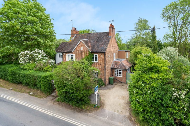3 bed semidetached house for sale in Tollgate Road, Culham, Abingdon