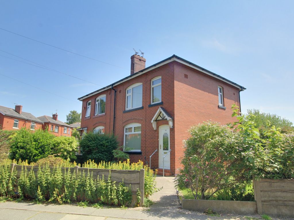 3 bed semidetached house for sale in Willow Street, Bury, Greater