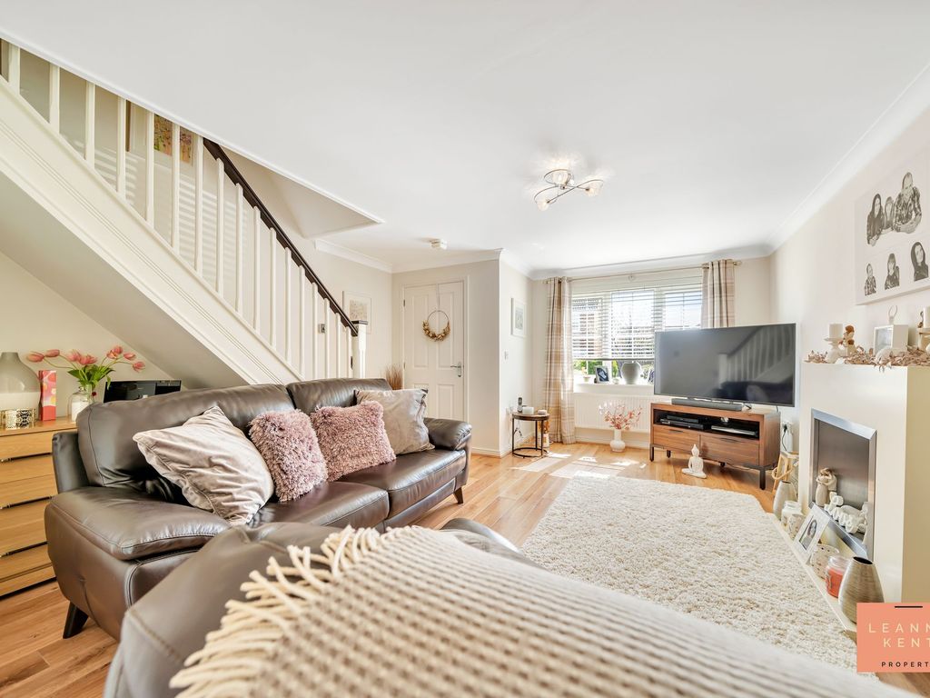 4 bed detached house for sale in Pwll Yr Allt, TirYBerth CF82, £