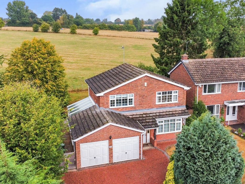 4 bed detached house for sale in Brookside, Stretton On Dunsmore, Rugby