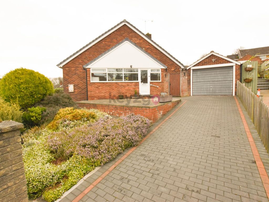 2 bed semidetached bungalow for sale in William Crescent, Mosborough