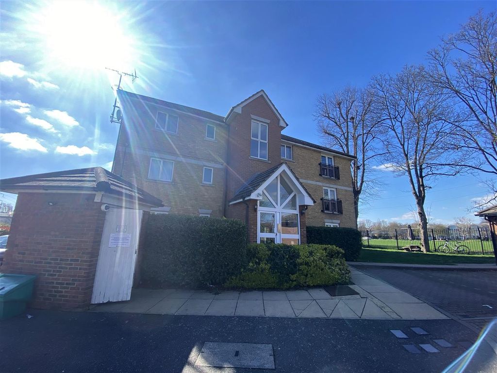 1 bed flat to rent in Farthing Close, Watford WD18 Zoopla