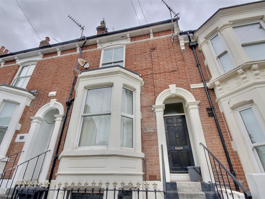 2 bed flat for sale in Brougham Road, Southsea PO5, £160,000 Zoopla