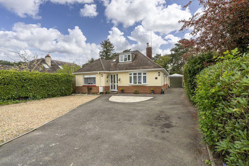 4 bed bungalow for sale in Abbey Road, West Moors, Ferndown, Dorset