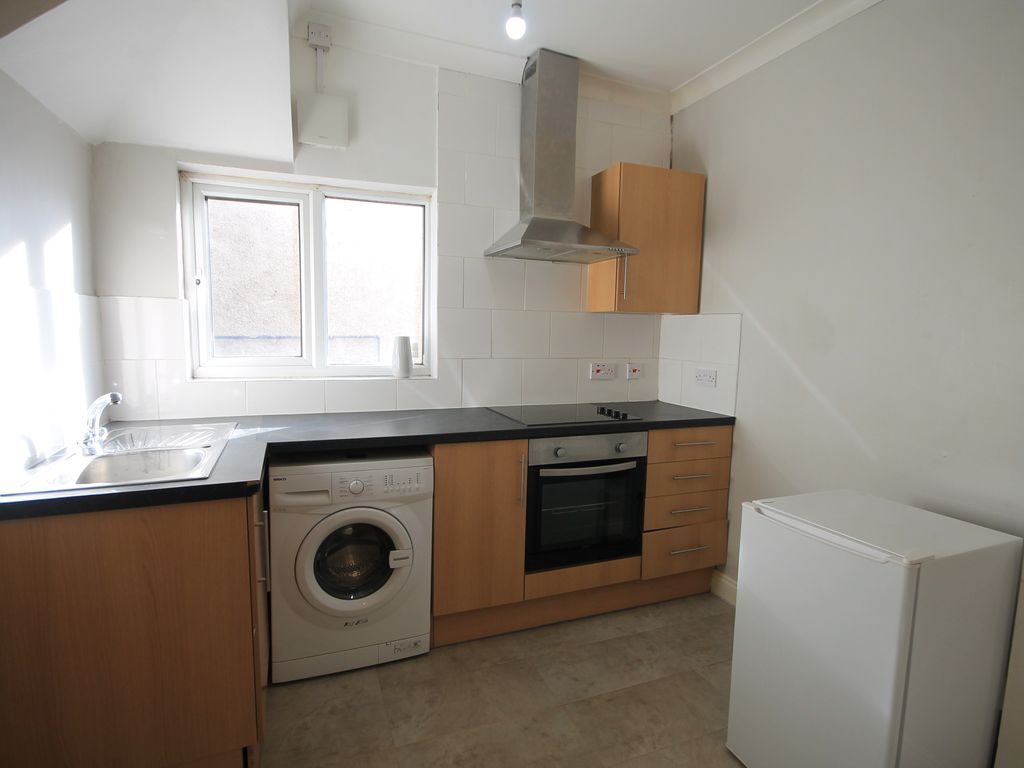 Studio to rent in Willoughby Lane, Tottenham, London N17 Zoopla