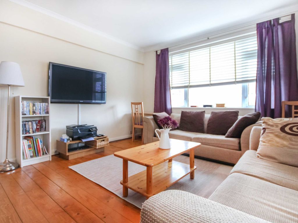 2 bed flat to rent in North End Road, London W14 Zoopla