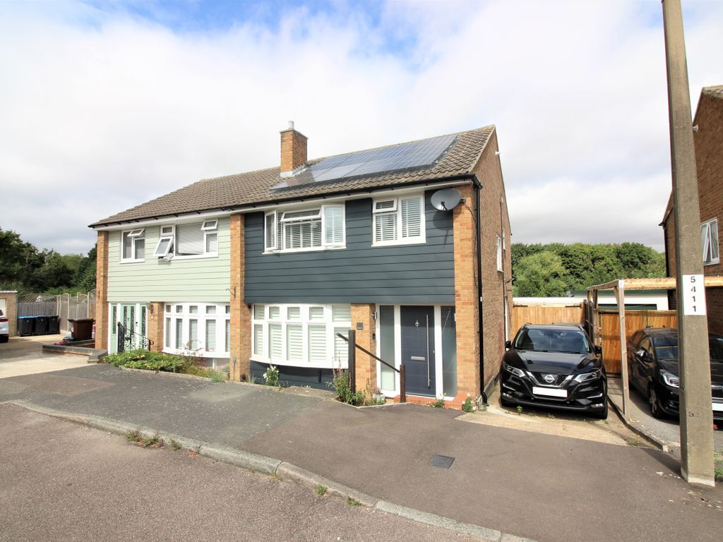 3 bed semidetached house for sale in Greygoose Park, Harlow CM19 Zoopla